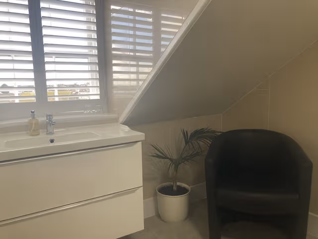 Double Room (Room 11, Charlotte, Third Floor)