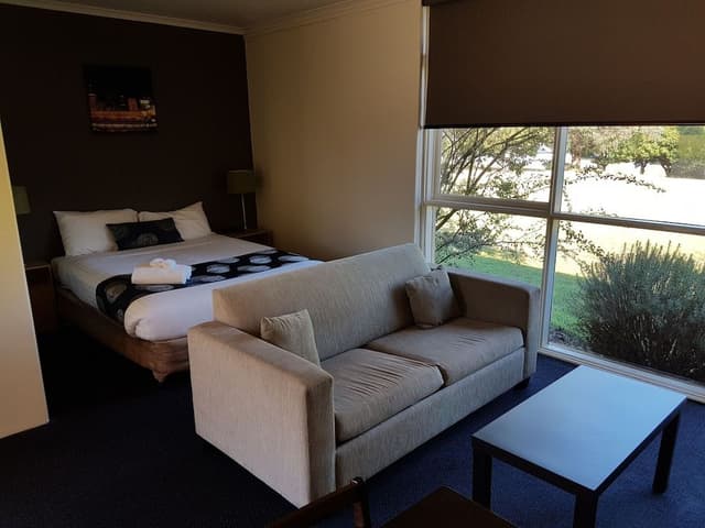 Standard Queen Room
