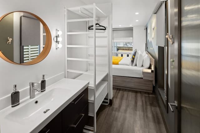 Penthouse King Suite