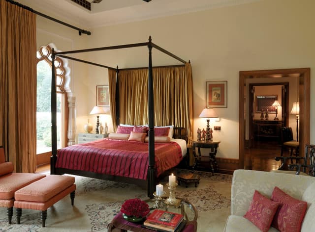 Palace Room Garden View King Bed
