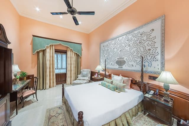 Palace Room Garden View King Bed
