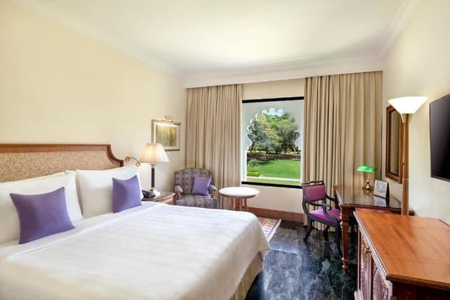 Premier Garden View Room King
