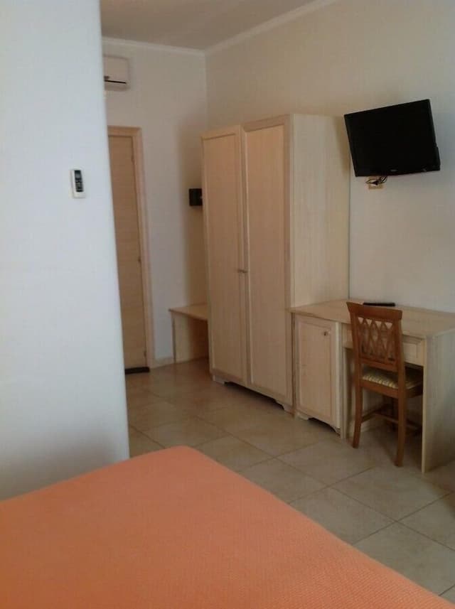 Economy Double Room (Basement)