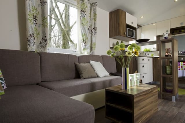 Family Mobile Home (6-8 people)
