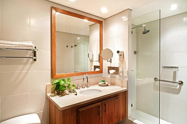 Deluxe Suite with Sea View and Outdoors Jacuzzi