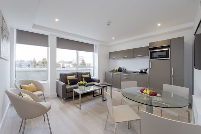 Suite, 2 Bedrooms, City View