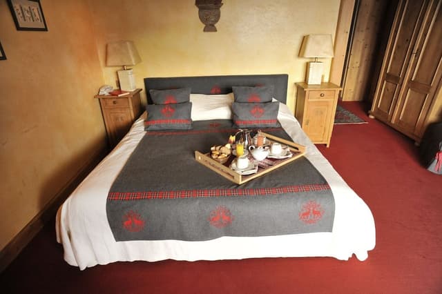 Double Room, Balcony, Mountain View (Combins - South view)