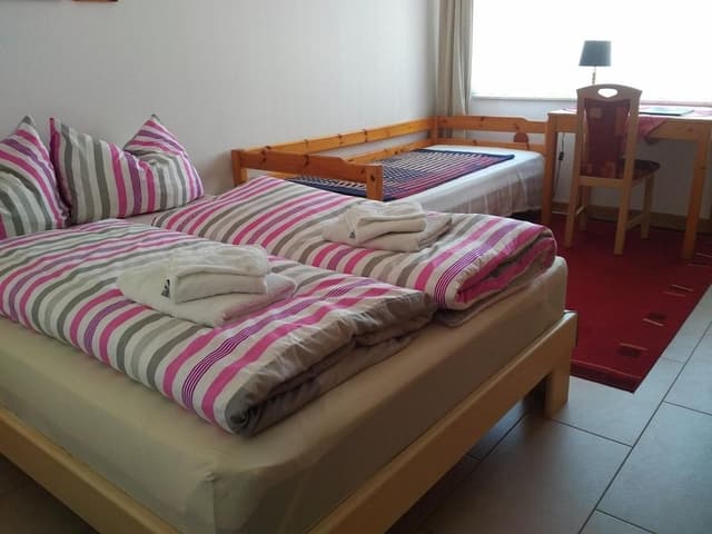 Double Room, Non Smoking, Shared Bathroom