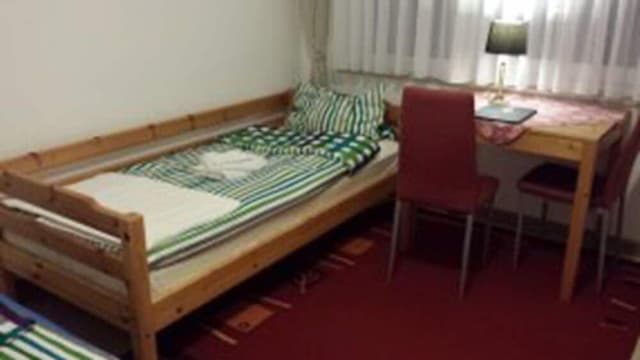 Double Room, Non Smoking, Shared Bathroom