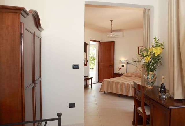 Triple Room, Balcony