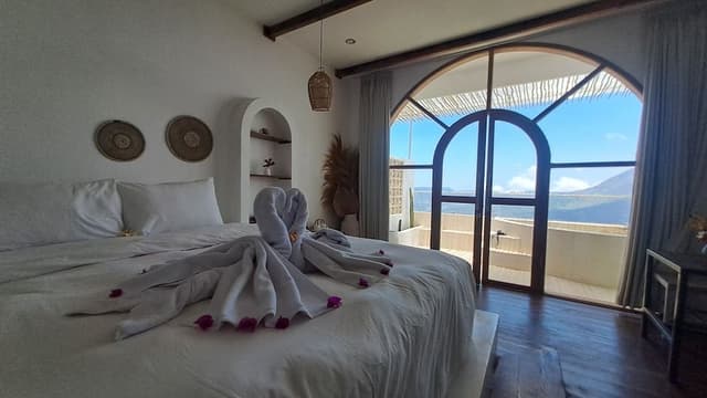 Premium Double Room, 1 King Bed, Mountain View