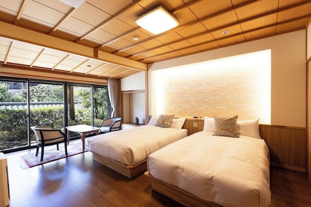 Premium Suite