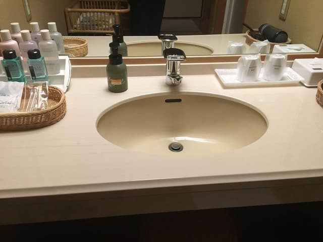 Japanese Room Semi-suite