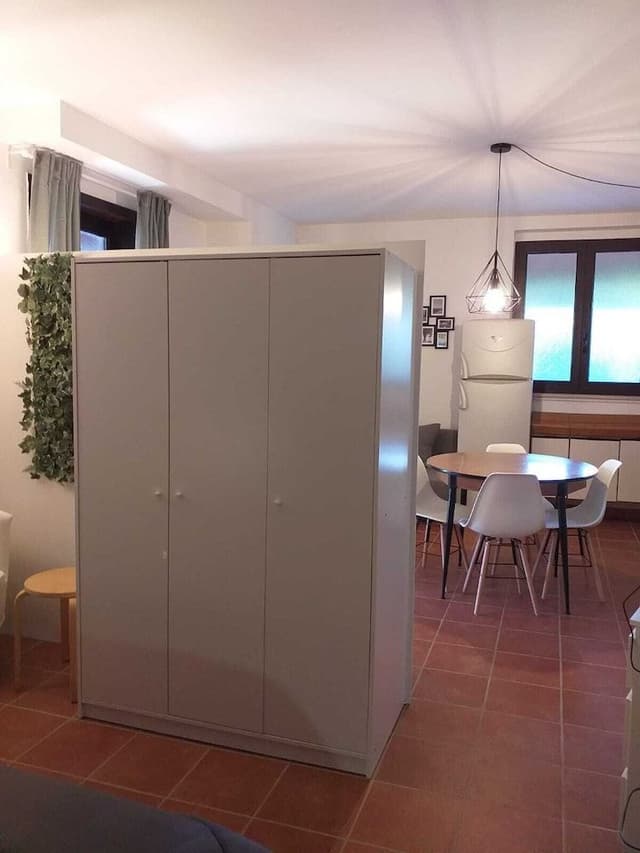 Basic Condo, 1 Bedroom