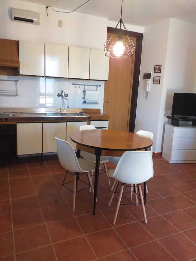 Basic Condo, 1 Bedroom
