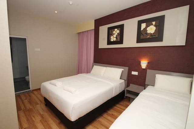 Deluxe Triple Room