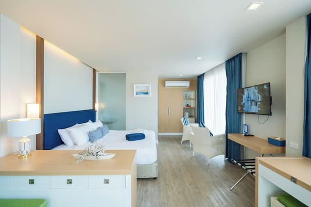 Premier Triple Room, Sea View