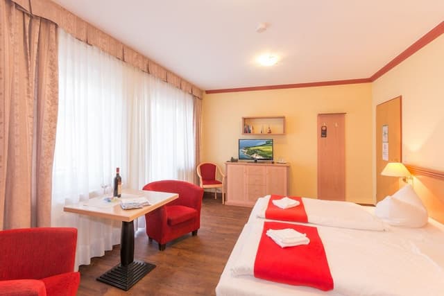 Basic Double Room, 1 Double Bed