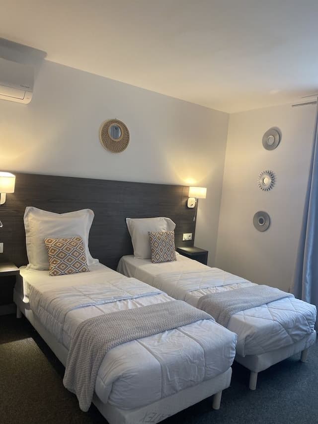 Comfort Twin Room