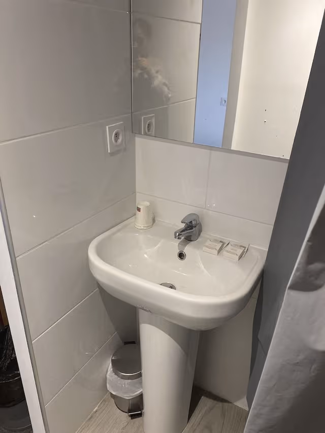 Business Single Room