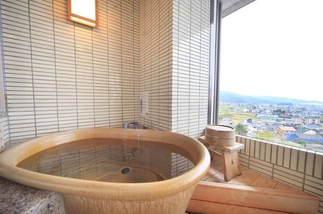 Twin Room with Private Bathroom