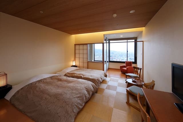 Twin Room with Private Bathroom