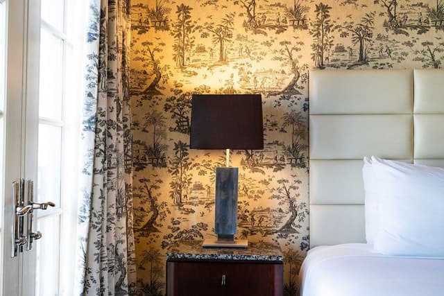 Deluxe Room, 1 King Bed