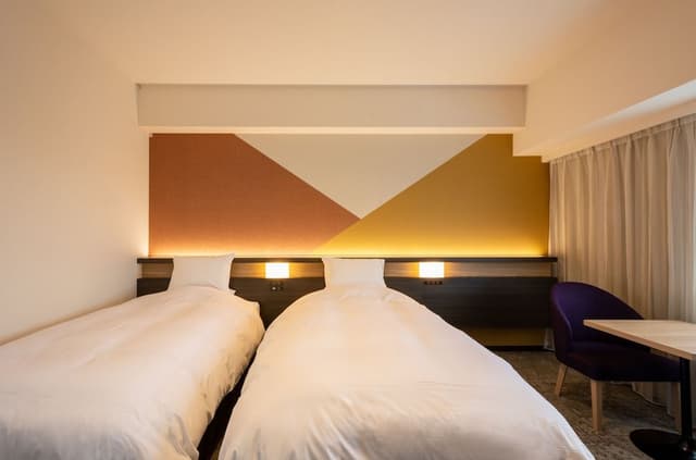 Twin Plus Room, Smoking