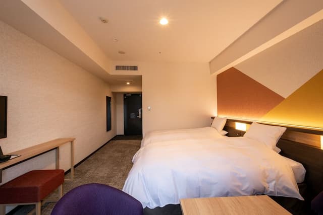 Twin Plus Room, Smoking