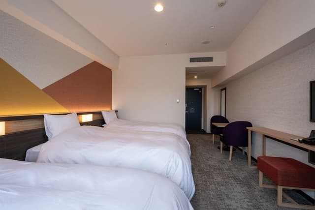 Twin Plus Room, Smoking