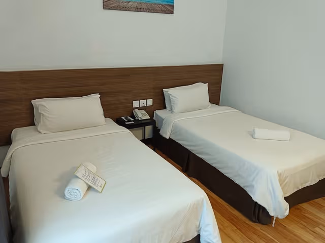 Standard Twin Room