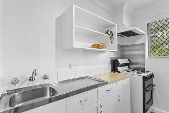 One Bedroom Apartment