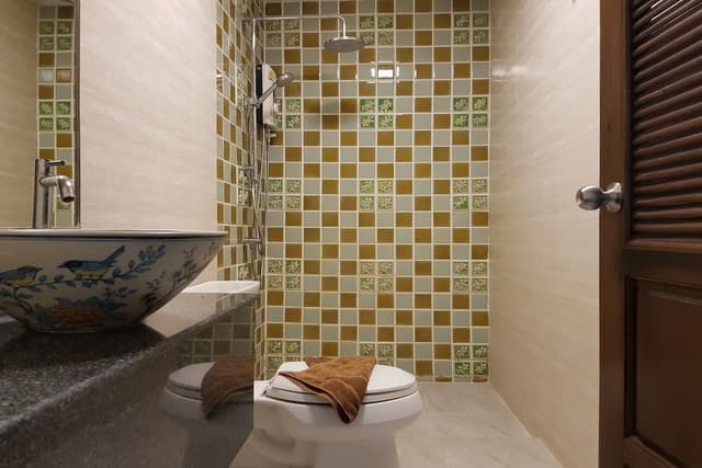 Twin Room, Private Bathroom