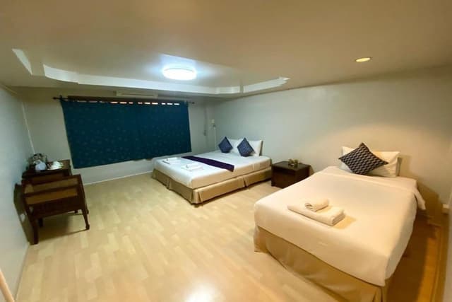 Family Room, Private Bathroom