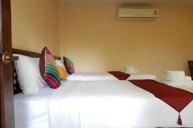 Twin Room, Private Bathroom