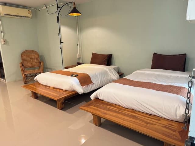 Standard Twin Room