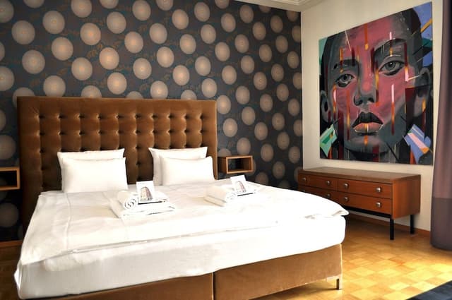 Double Room with Balcony and Shared Bathroom