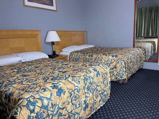 Comfort Room, 2 Queen Beds, Non Smoking