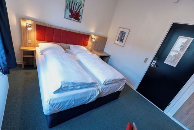 Business Double Room with 2 Single Beds