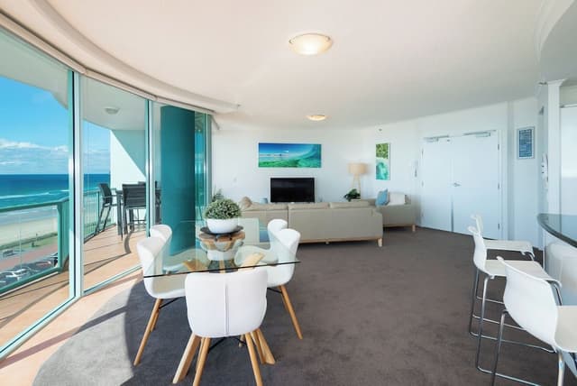 2 Bedrooms Ocean View
