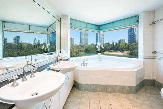 2 Bedrooms Ocean View