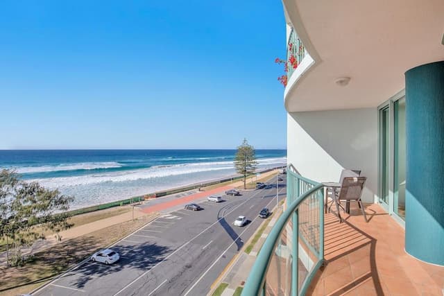 2 Bedrooms Ocean View