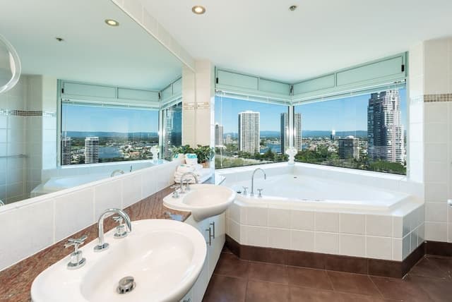 2 Bedrooms Ocean View