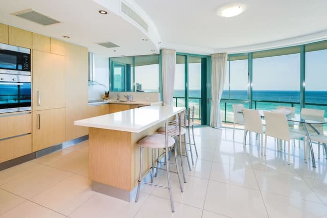 2 Bedrooms Ocean View
