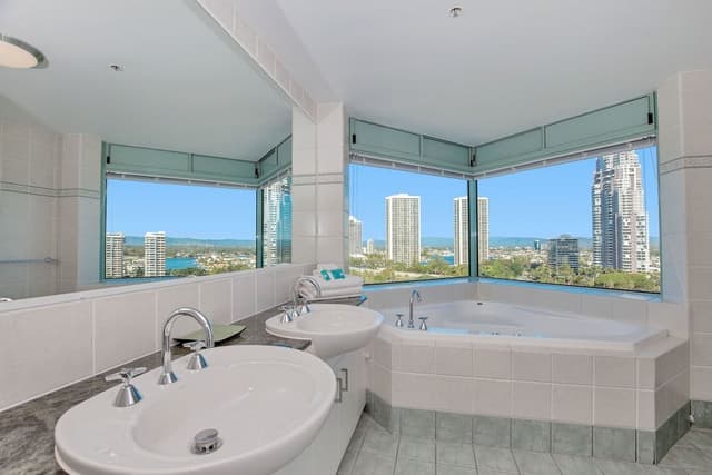 2 Bedrooms Ocean View