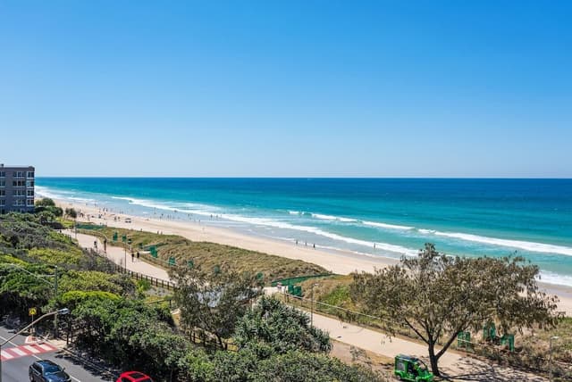 2 Bedrooms Ocean View