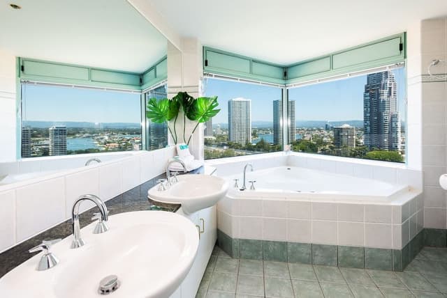 2 Bedrooms Ocean View
