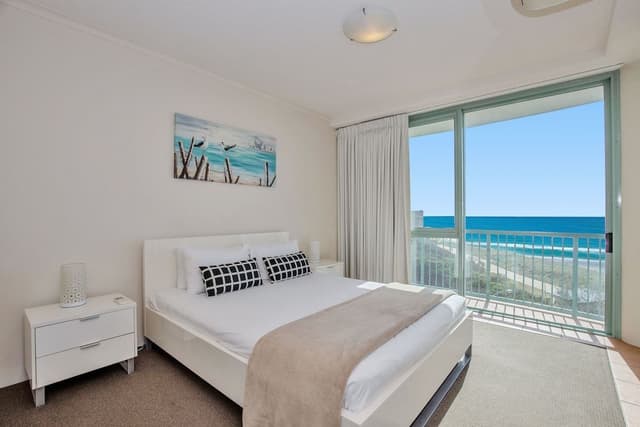 2 Bedrooms Ocean View