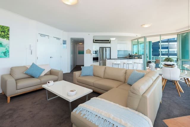 2 Bedrooms Ocean View