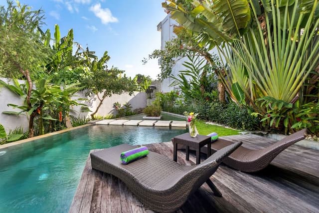 Deluxe Villa, 3 Bedrooms, Smoking, Pool View